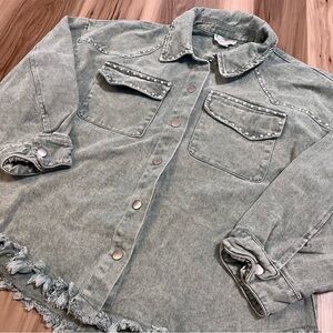 Love Riche Womens Medium Green Denim Jean Jacket Raw Edge Boho Festival Studded